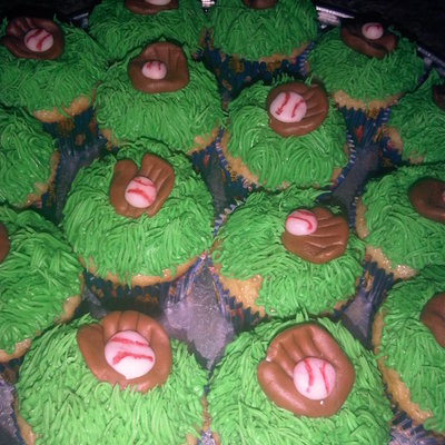 Baseball Cupcakes