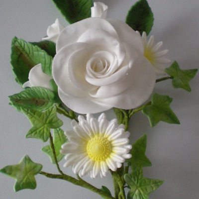 Roses And Daisie Spray