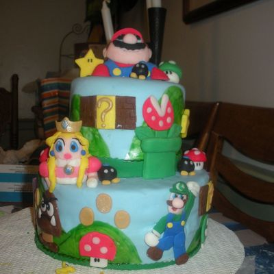Super Mario Bros Cake /star Trek Ng