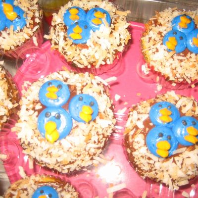 Blue Jay Cupcakes