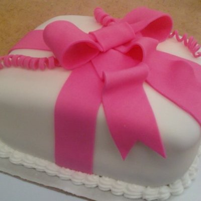 Bow Cake