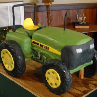 John Deere Grooms Cake