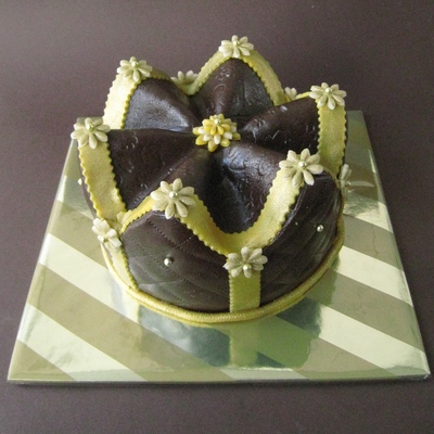 Wavy Top Birtdaycake