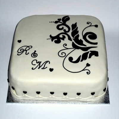 White And Black Pre-Wedding Cake