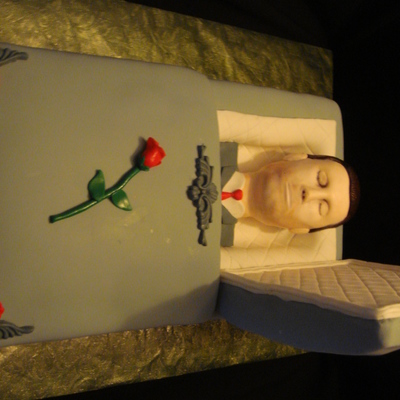 40Th Birthday Living Funeral Cake