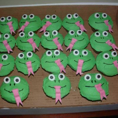 Frog Cupcakes