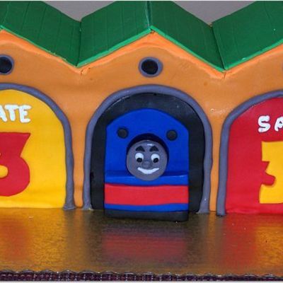 Thomas The Tank Engine Roundhouse