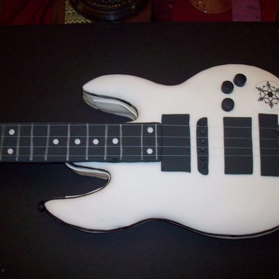 Guitar Cake