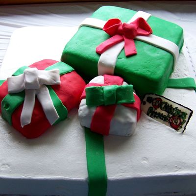 Christmas Present Cake