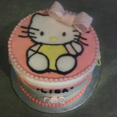 Hello Kitty Cake