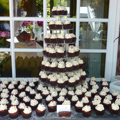 Red Velvet Wedding Cupcakes