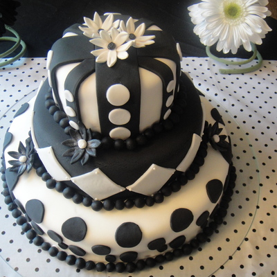 50S Theme Wedding Cake