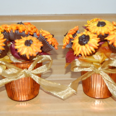 Mini-Cupcake Sunflower Bouquets