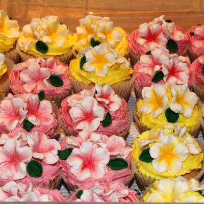 Frangipani Cupcakes