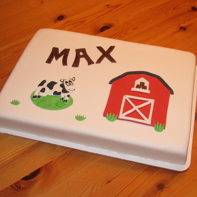 Max The Cow's Barn Welcoming Cake!!