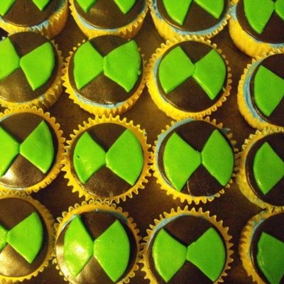 Ben 10 Cup Cakes