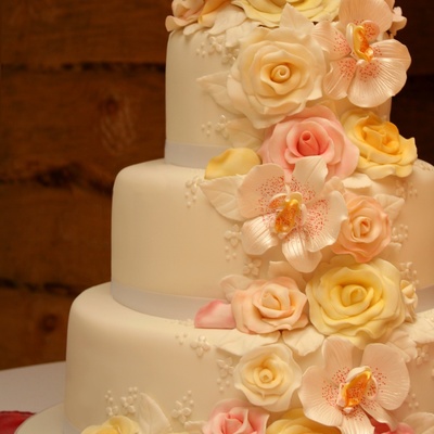 Orchid & Rose Wedding Cake