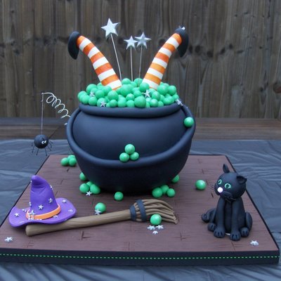 The Crashed Witch Cake