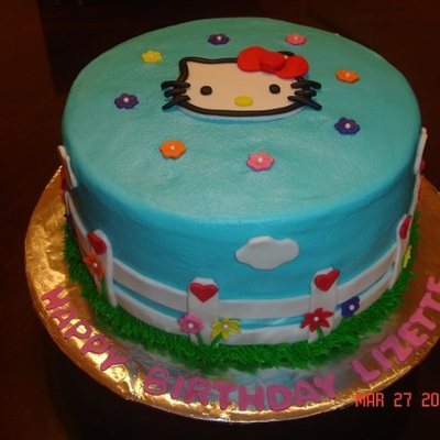 Hello Kitty Cake