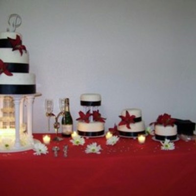Wedding Cake Tiers Wth Fountain