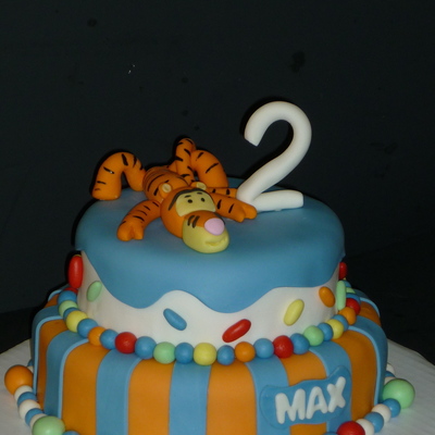 Tigger Birthday Cake