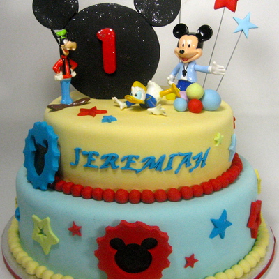Mickey Mouse Clubhouse Cake
