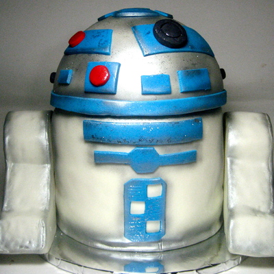 R2D2 Cake