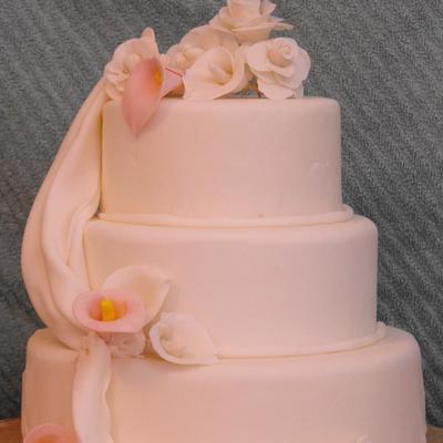 3 Tier Round Wedding Cake