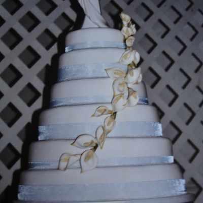 Arum Lilly Wedding Cake