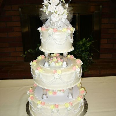 Wedding Cake - 3 Tiers With Buttercream Flowers