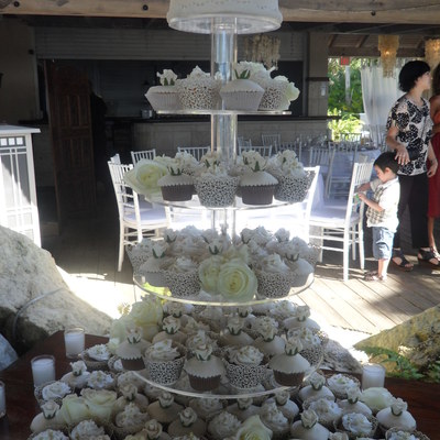 Romantic Wedding Cupcakes