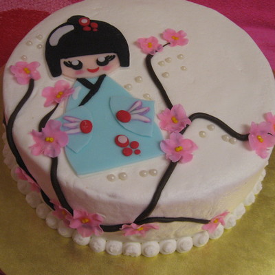 Cricut Kokeshi Doll Cake