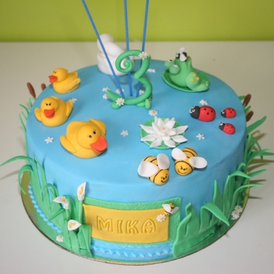 Pond Cake