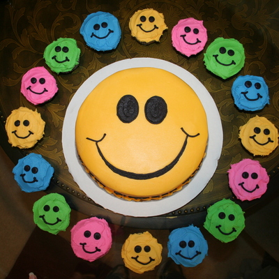 Smiley Face 16Th Birthday Cake