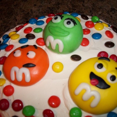 M & M Cake