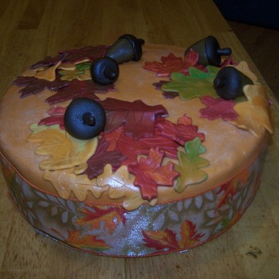 Acorn & Leaves Fall Festival Cake