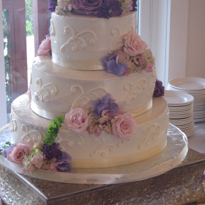 White Wedding Cake With Fresh Flowers