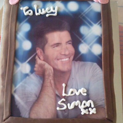 Simon Cowell 'autographed' Cake