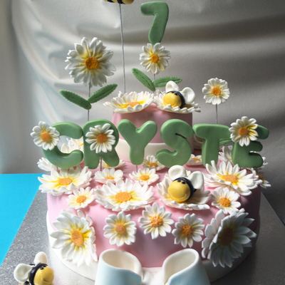 Daisies And Bees Birthday Cake
