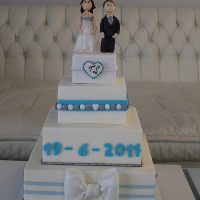 Summer Wedding Cake