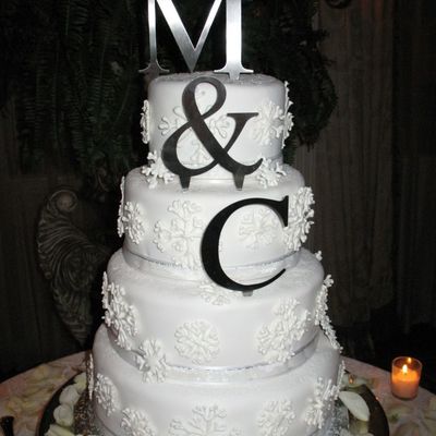 Winter Wedding Cake