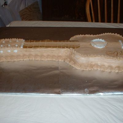 Guitar Cake