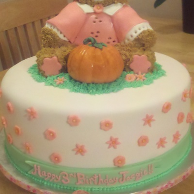 Teddy Bear Pumpkin Cake