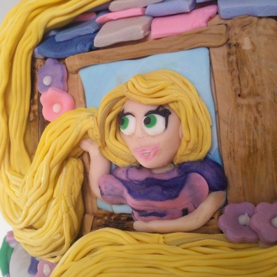 Rapunzel Cake