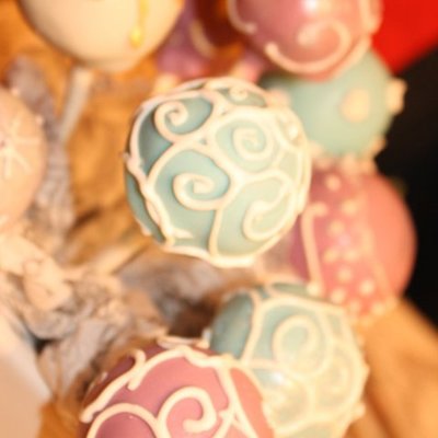 Winter Wonderland Cake Pops
