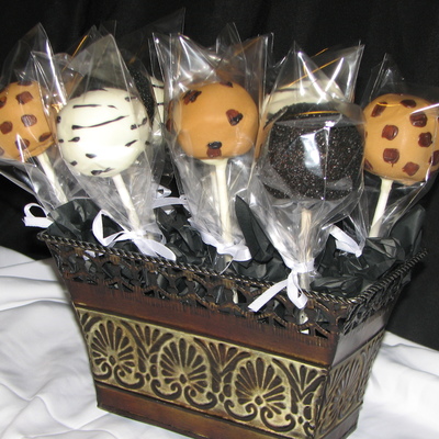 Jungle Themed Cake Pops