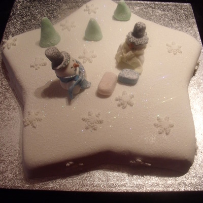 Star Christmas Cake