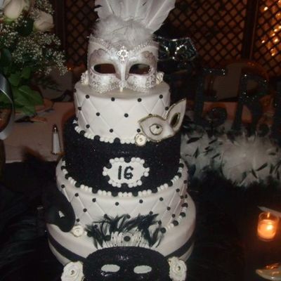 Mardi Gras Black And White