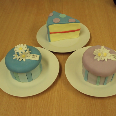 Mini Cakes :)