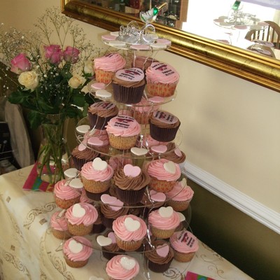 Engagement Cupcakes...my First Cupcakes